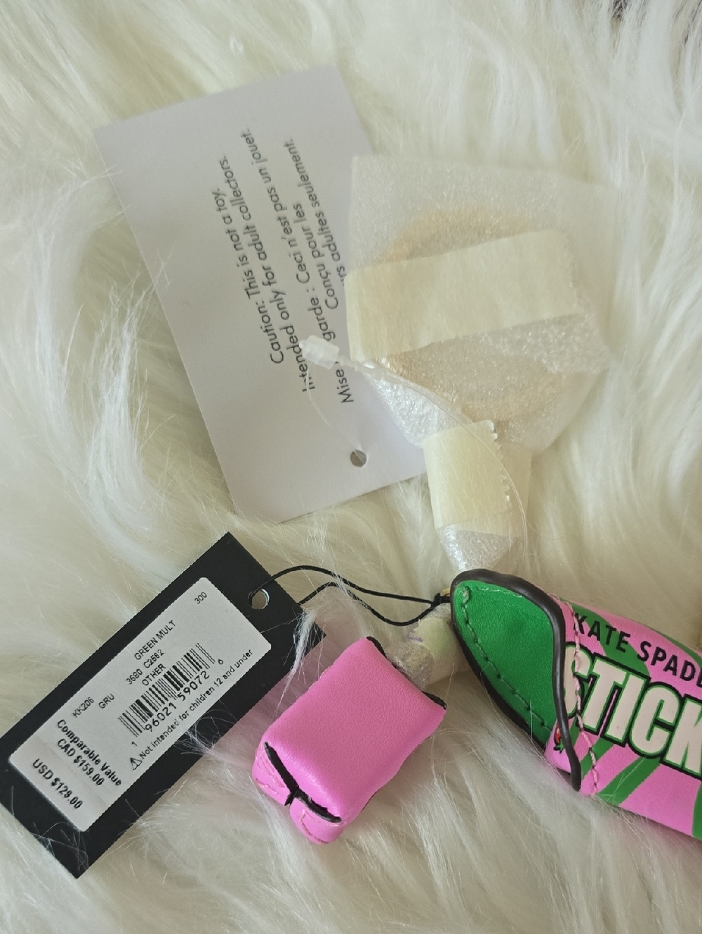 NWT Kate Spade pink and green Sticky Situation Strawberry BAG  Charm - Picture 5 of 11